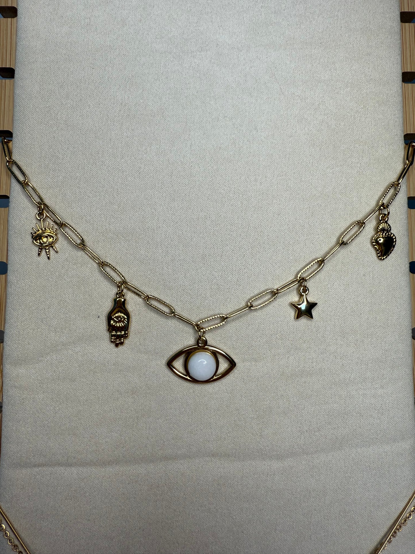 Collier Chance